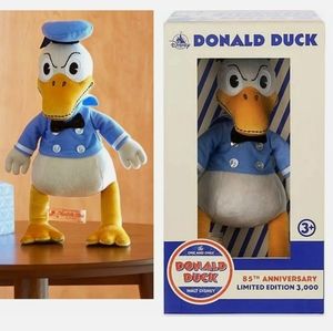 Exclusive Disney Parks 85th Donald Duck is reproduced Charlotte Clark doll 1940s